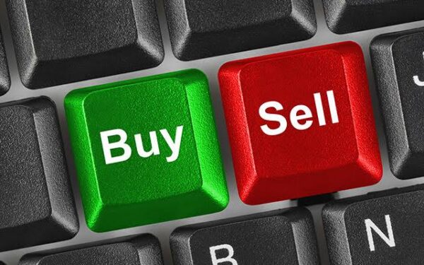 Instituições venderam ETFs de Bitcoin e Ethereum, mas compraram XRP e HYPE novamente