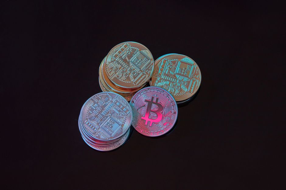 Como funciona uma criptomoeda? Explicação simples para iniciantes