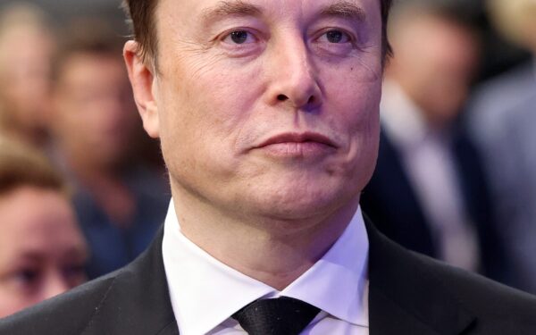 Elon Musk e inteligência artificial: bilionário alerta que humanos podem perder o controle da IA