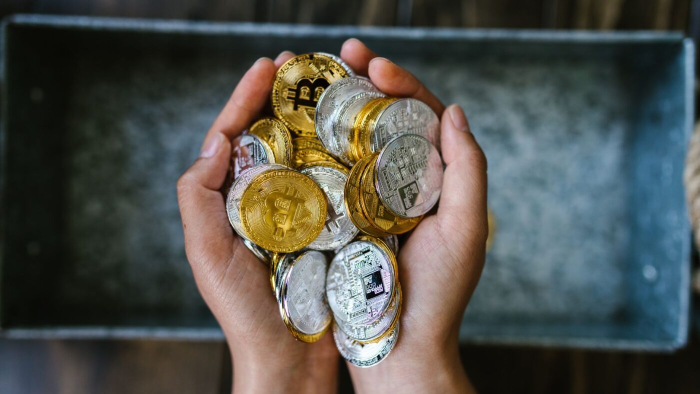 Bitcoin ETFs voltam a receber aportes, mas entradas são “amendoins” perto do êxodo recente