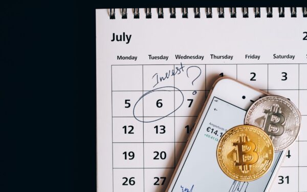 Bitcoin ETFs estendem sequência de aportes para 6 dias com US$ 203 milhões