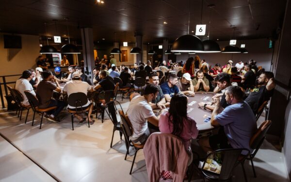 Desenvolvedores têm até 18 de julho para disputar US$ 52 mil em prêmios no World Cup Hackathon Brasil