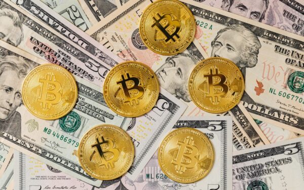Bitcoin rompe resistência de US$ 64 mil, mas cruz da morte ainda ameaça | Btcnizando