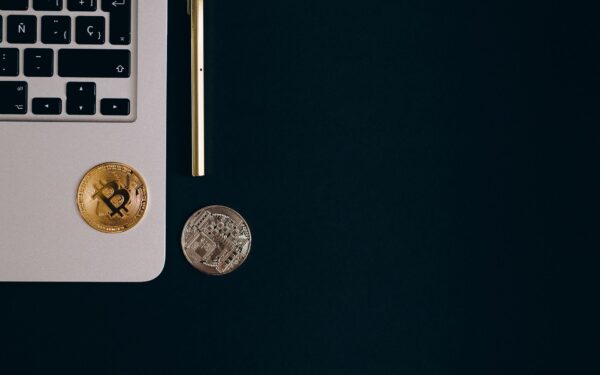 Hackers da Coldcard transferem 64 BTC e 200 ETH para mixers de criptomoedas