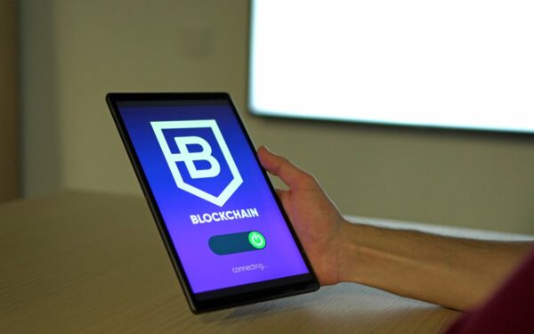 Falha na rede Solana: problema de roteamento quase derrubou a blockchain