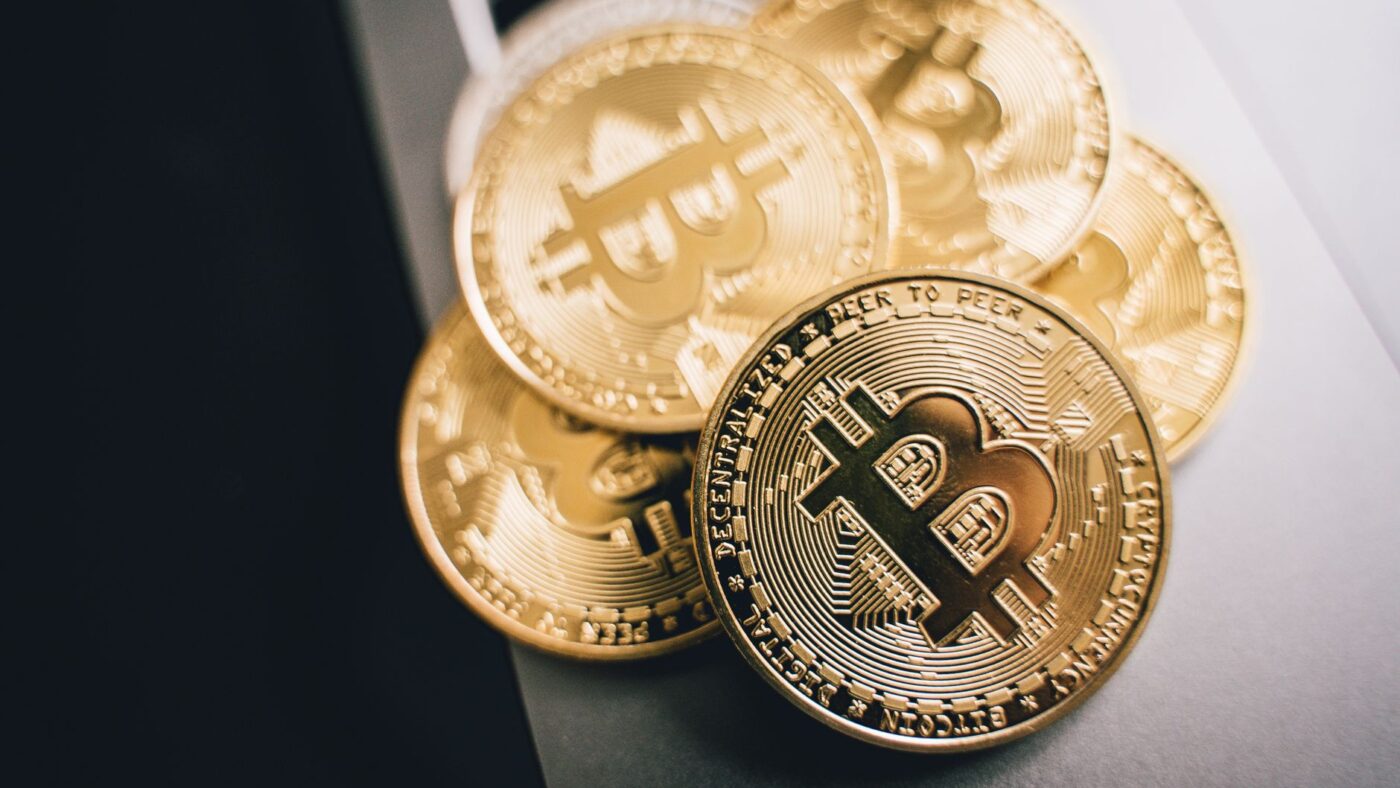 Mineradora vende bitcoin para financiar IA: entenda o movimento bilionário