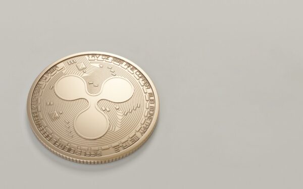 XRP trava perto de US$ 1,08 com ETFs perdendo força | Btcnizando