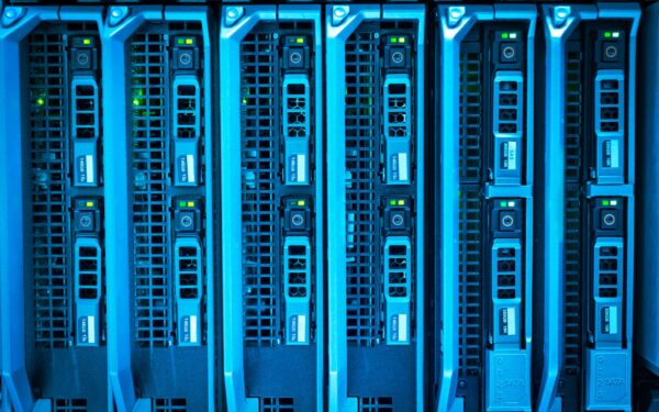 Regulação cripto no Brasil força bancos e exchanges a uma corrida tecnológica contra o prazo do BC