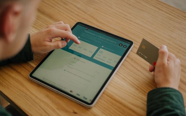 Revolut encerra criptomoedas no Brasil: o que fazer com o saldo e como fica o imposto